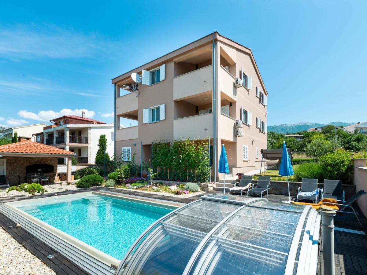 Apartment Matas - SRD317 Rovanjska Bagian luar foto