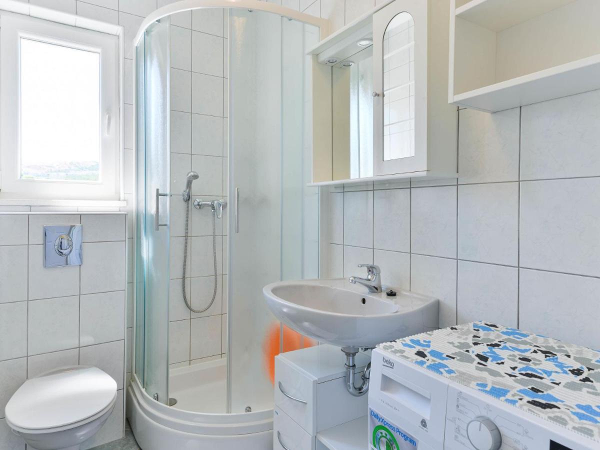 Apartment Matas - SRD317 Rovanjska Bagian luar foto